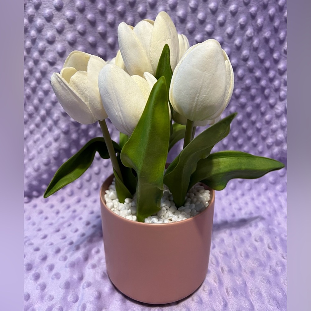Artificial tulips